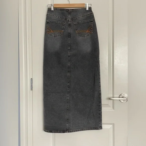 H&M Divided Black Denim Maxi Skirt High Waisted Column Front Vent Size 2 - Picture 2 of 11